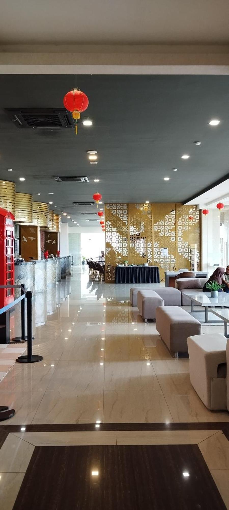 Kebumen Grand Kolopaking Hotel מראה חיצוני תמונה