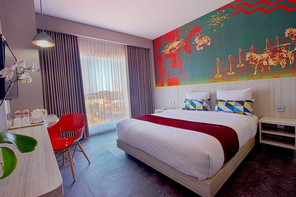 Kebumen Grand Kolopaking Hotel מראה חיצוני תמונה